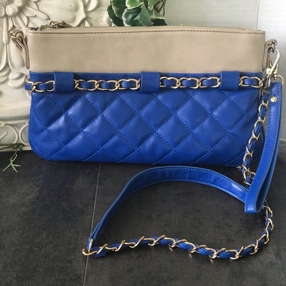 Urban Expressions Quilted Convertible Crossbody - Picture 2 of 4